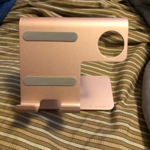 iphone/ Apple Watch Charging Station